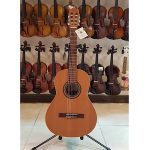 گیتار کلاسیک کوئنکا Cuenca 10 اسپانیایی اصل سه چهارم آکبند