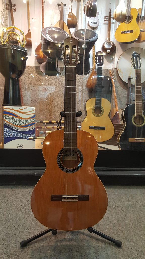 گیتار الحمبرا مدل 1c وان سی کشور اسپانیا