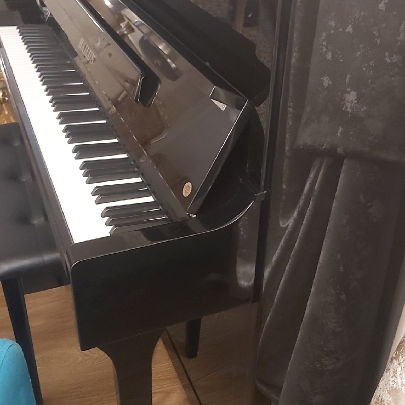 پیانو آکوستیک برند هایلون