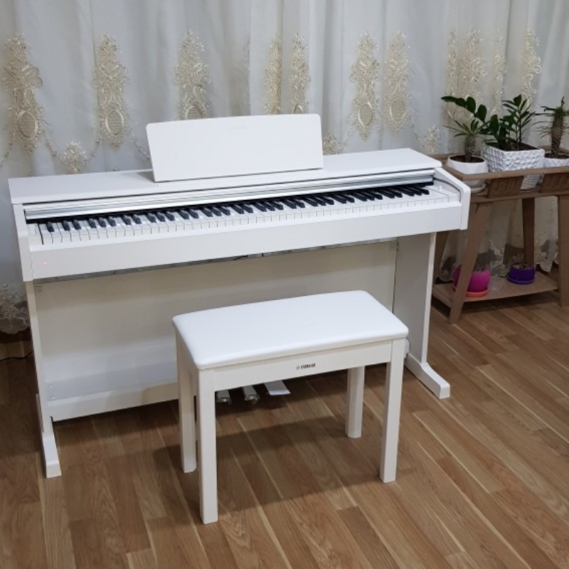 پیانو یاماها ۱۴۴ مدل Ydp