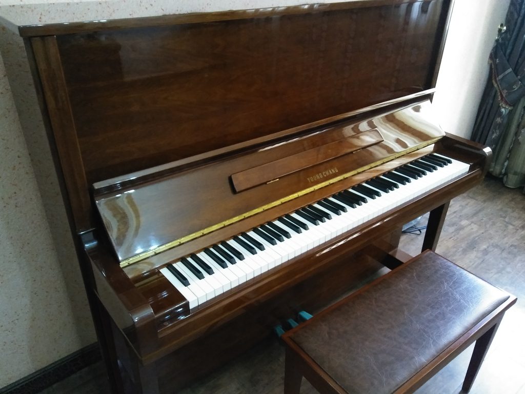پیانو آکوستیک یانگ چانگ U131