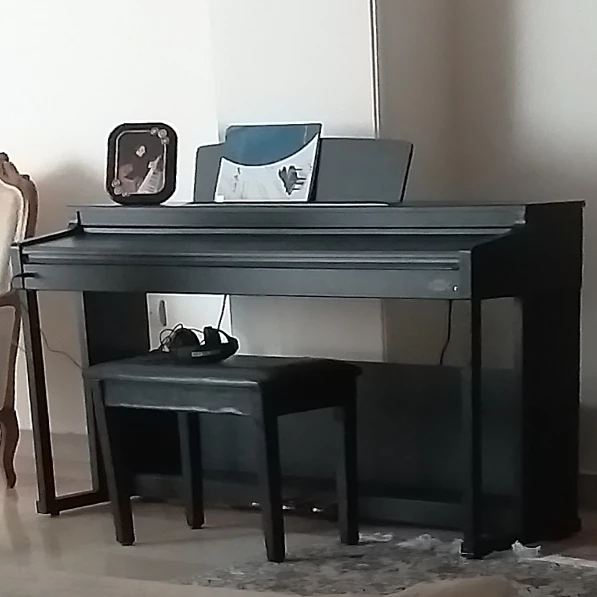 پیانو کایسر k2 مشکی درحد آک