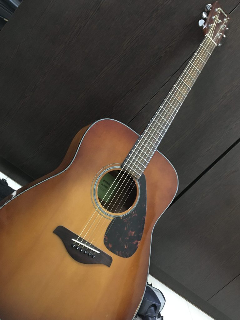 گیتار آکوستیک Yamaha FG800