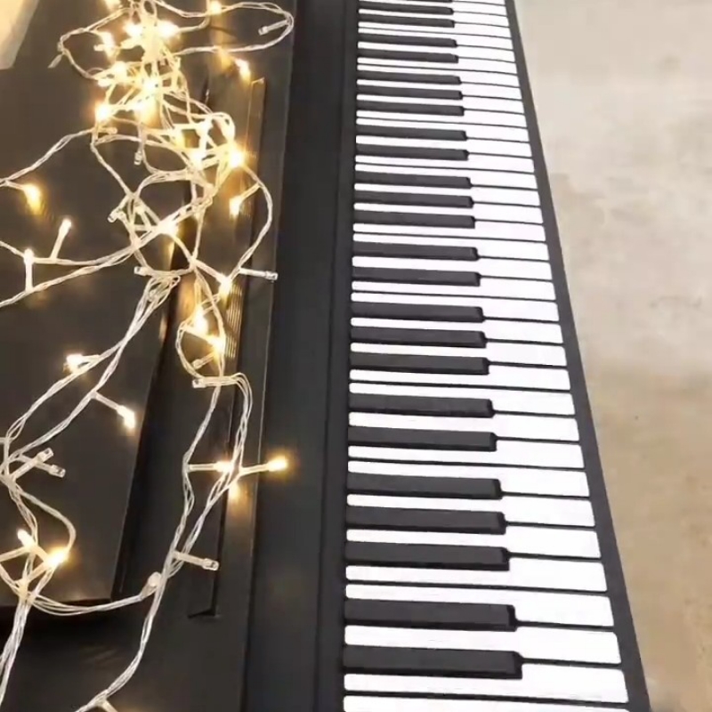 پیانو رولی