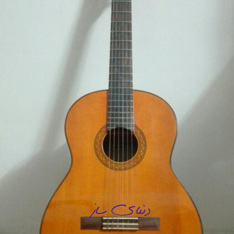 گیتار کلاسیک یاماها c70