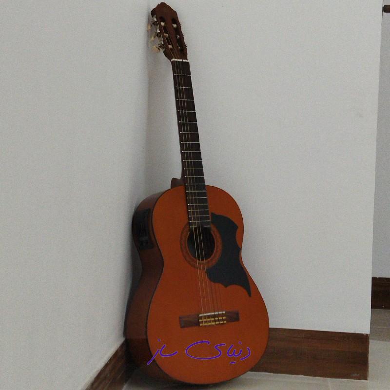 گیتار یاماها C40 پیکاپ دار