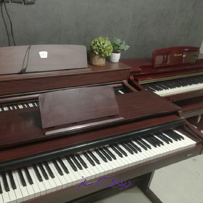 پیانو مبله دیجیتال