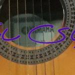 گیتار حرفه ای یاماها c90 اصل اندونزی پیکاپ دار تیونر دار..کنسرتی