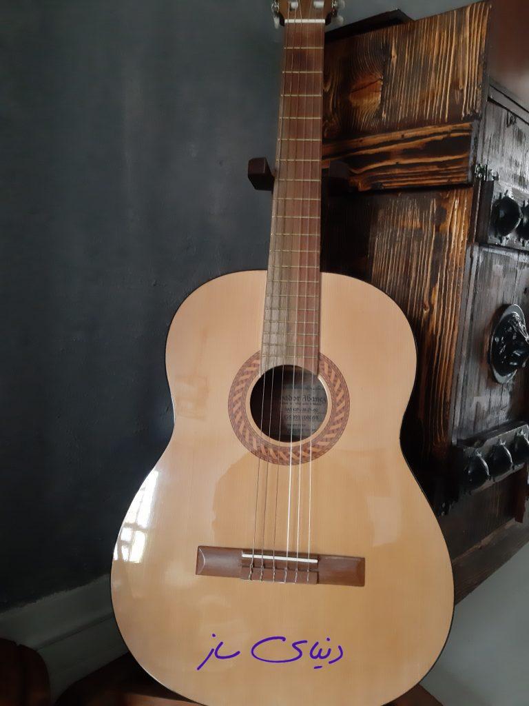 گیتار آیبانز کلاسیک